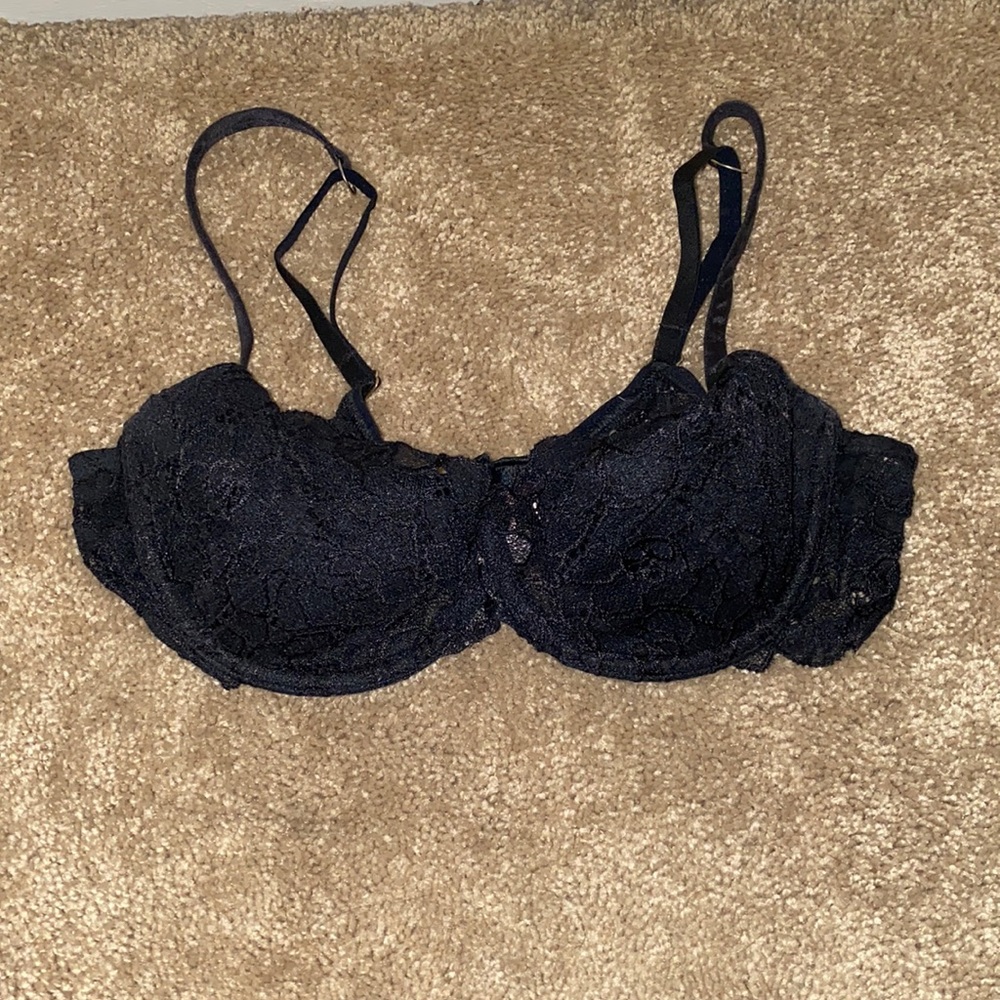 VS Lace Bra